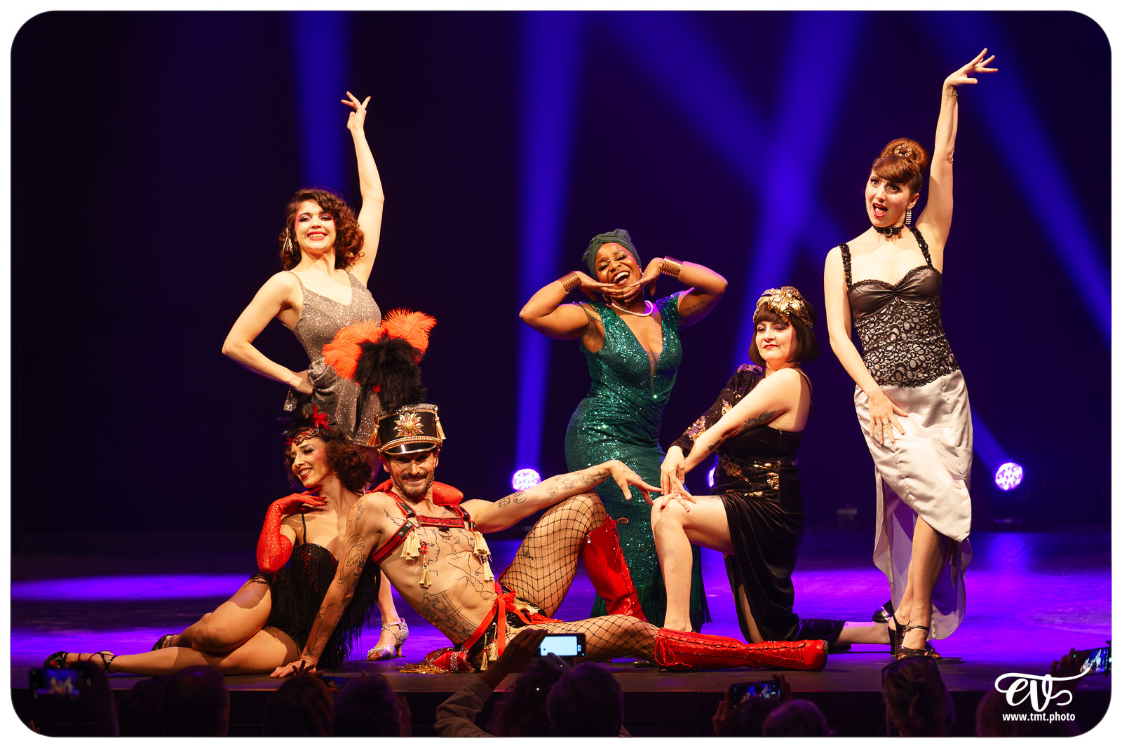 CABARET CANAILLE (LE BURLESQUE KLUB)